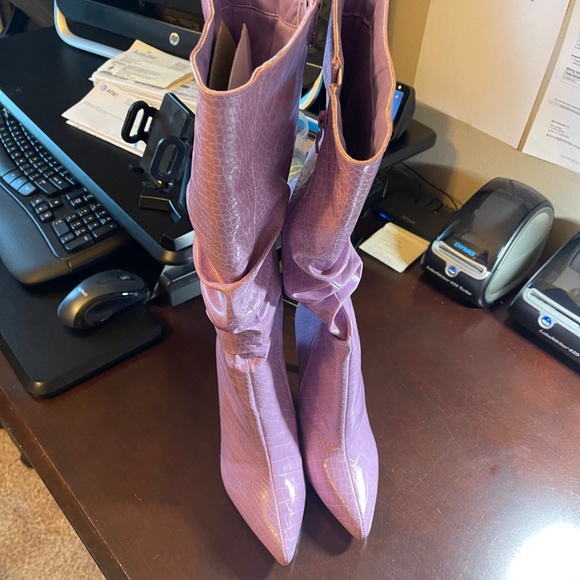 Pink Metallic Dagget Western Boots Size 6.5M. - Picture 3 of 5